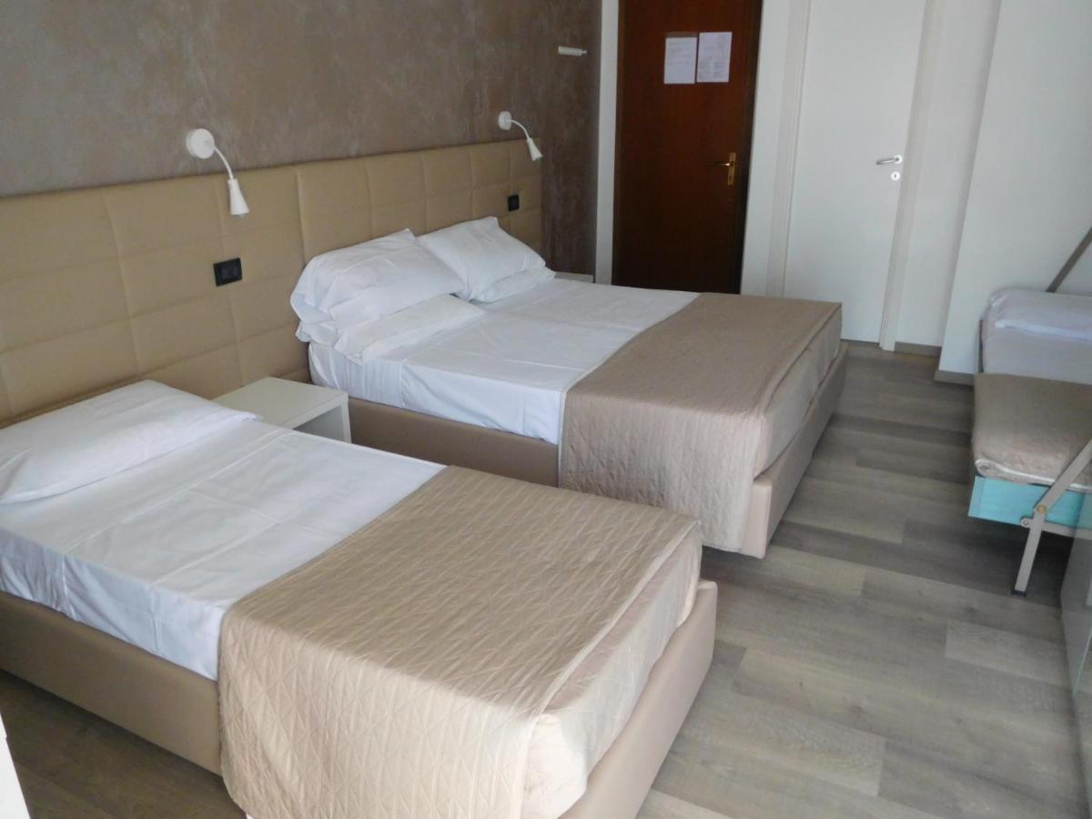 Hotel Emperador Lido di Jesolo Luaran gambar