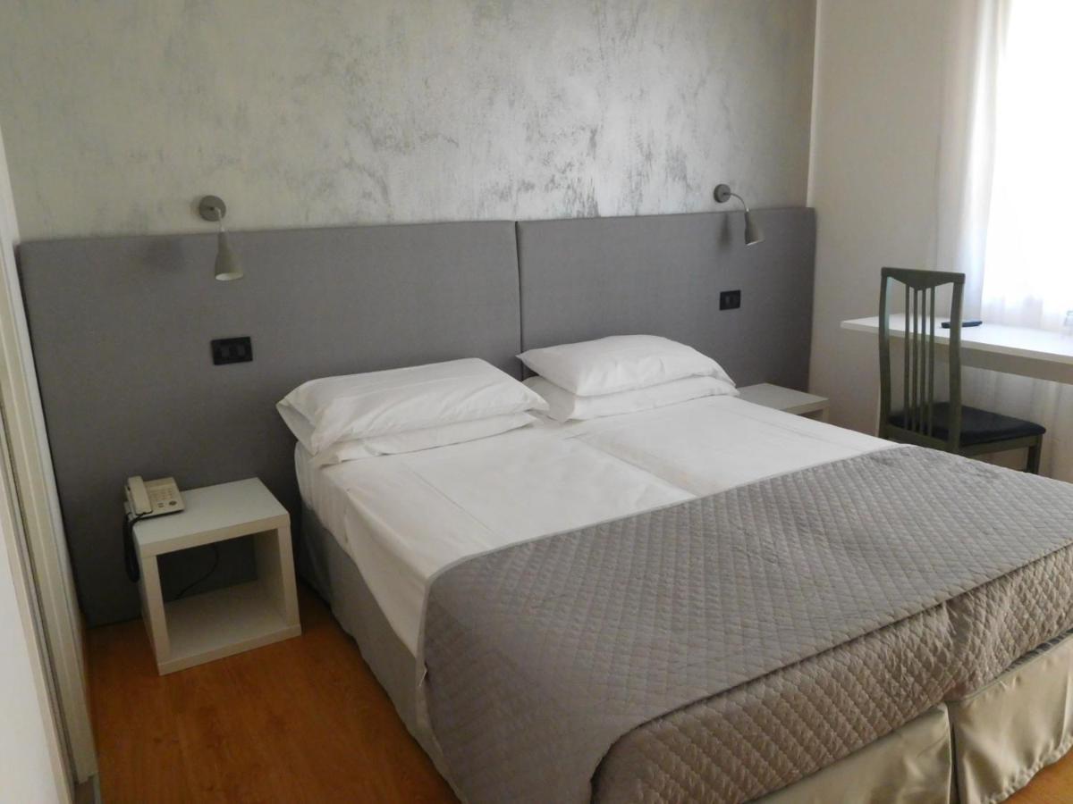 Hotel Emperador Lido di Jesolo Luaran gambar