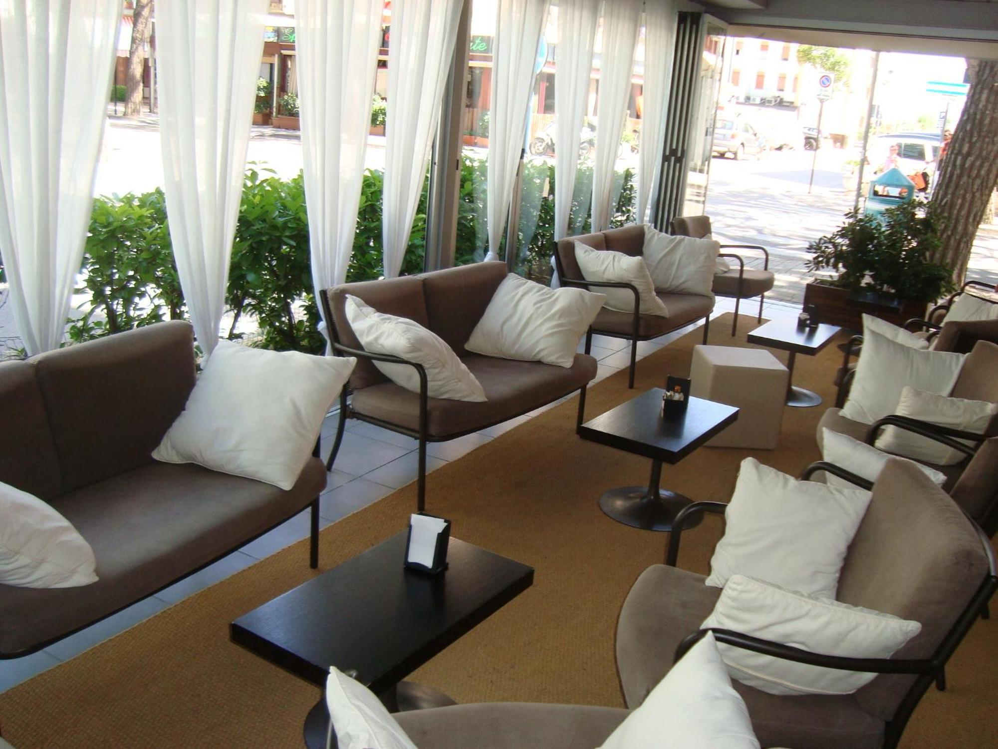 Hotel Emperador Lido di Jesolo Luaran gambar